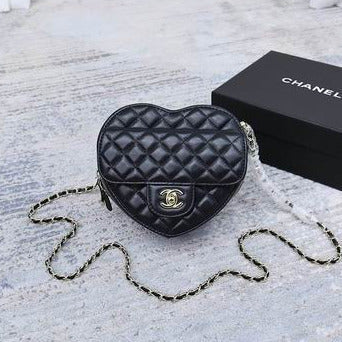 Mini Borsa Nera a Cuore in Pelle
