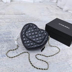 Mini Borsa Nera a Cuore in Pelle