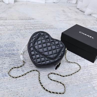 Mini Borsa Nera a Cuore in Pelle