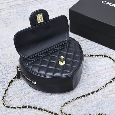 Mini Borsa Nera a Cuore in Pelle