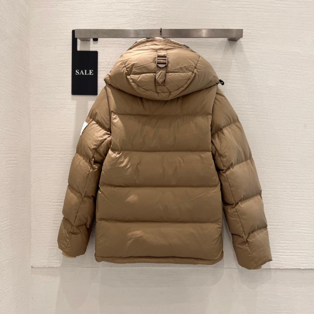 Detachable Jacket Burb.