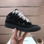 Viral Lace Black Sneakers