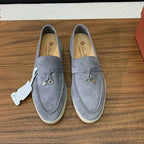 Mocassini in camoscio grigio