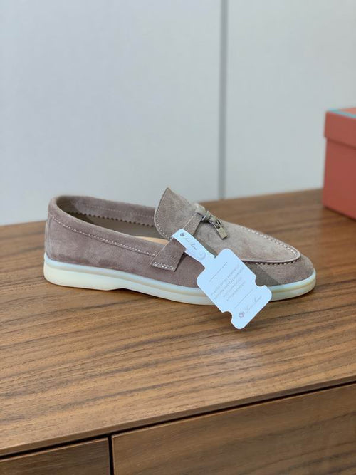 Mocassini in camoscio beige