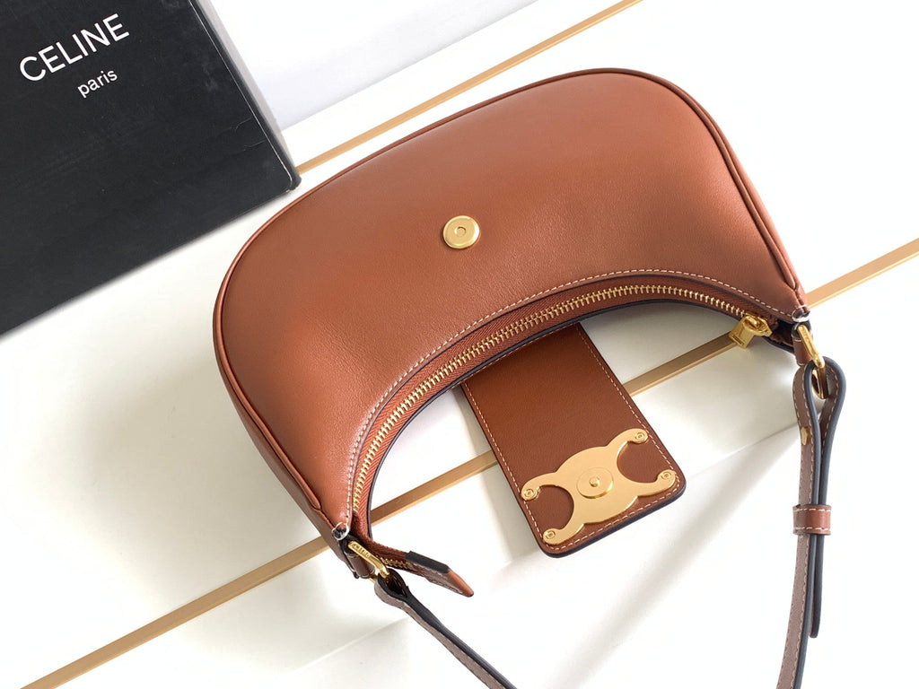 Borsa a tracolla Triomphe in pelle di vitello