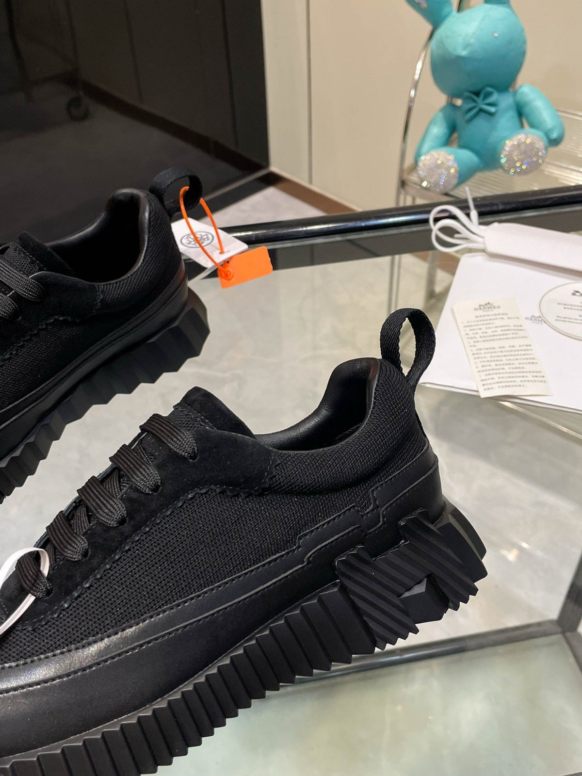 Sneakers H a Strisce in Pelle