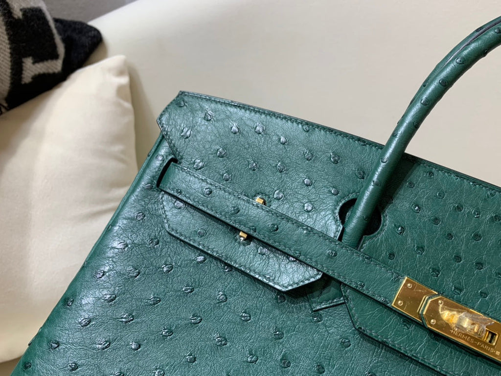 Borsa 40 Struzzo Malachite con Dettagli Dorati