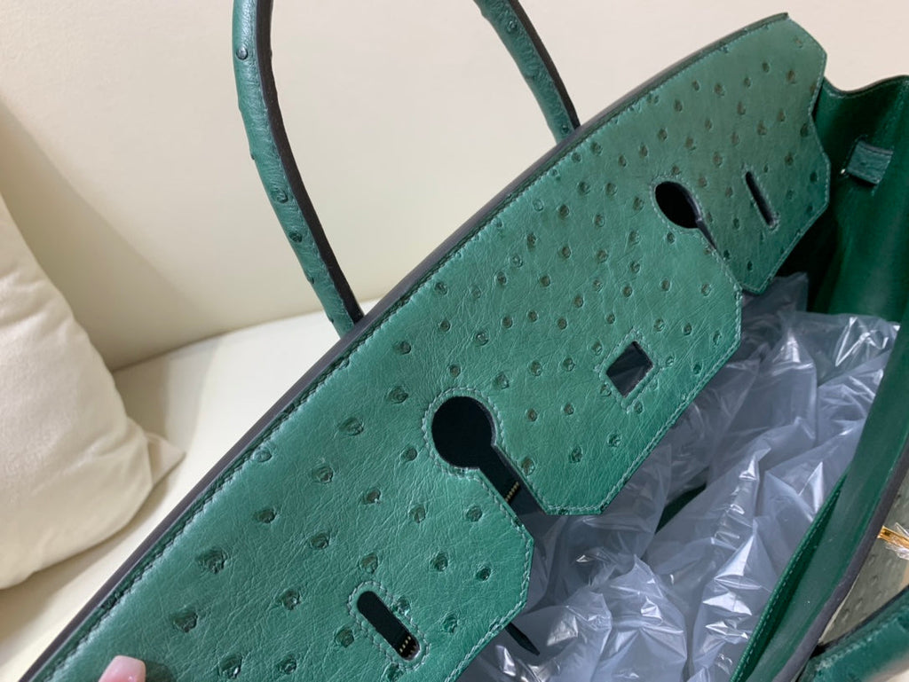Borsa 40 Struzzo Malachite con Dettagli Dorati